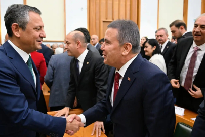 Böcek'ten CHP'ye adaylık rüşveti! Özel ve 5 vekile Antalya fezlekesi