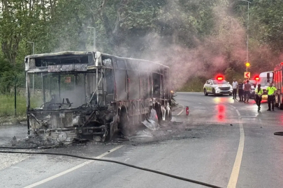 Beykoz'da İETT yangını! Seyir halindeki otobüs küle döndü