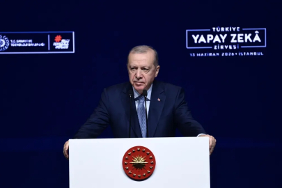 Cumhurbaşkanı Erdoğan: Türkiye'yi yapay zeka çağının öncü ülkeleri arasına taşıyacağız