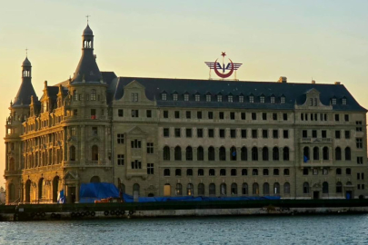 Haydarpaşa Garı yeniden tarihi silüetteki yerini almaya başladı