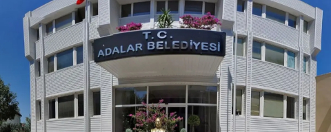 Adalar Belediyesi'ne operasyon: 42 kişi adliyeye sevk edildi