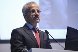Bakan Uraloğlu Başakşehir-Nakkaş Otoyolu'ndaki son durumu açıkladı