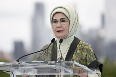 Emine Erdoğan, Srebrenitsa Soykırımı'nda hayatını kaybedenleri andı