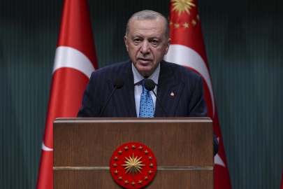 Cumhurbaşkanı Erdoğan'dan eski Katar emiri için başsağlığı mesajı