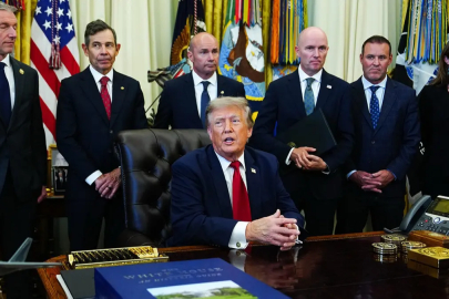 Hem saldırı hem müzakere mesajı! Trump: Bize ödeme yapılmasını istiyorum