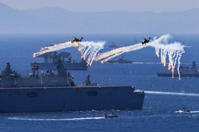 Tedirgin olan Yunanistan'dan Türkiye itirafı: Bizim için tarafsız bir gelişme değil