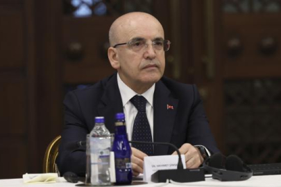 Bakan Şimşek: İç borç çevirme oranları öngörülerimizin altında seyrediyor