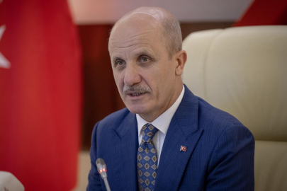 YÖK Başkanı Özvar'dan adaylara "geleceğin meslekleri" tavsiyesi