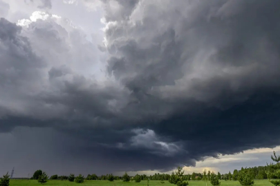Saatte 70 km'yi bulacak! Meteorolojiden fırtına alarmı