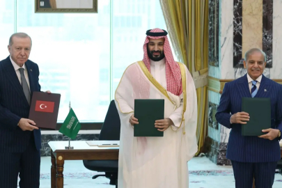 Bölgesel güvenlik için kritik adım! Mekke Savunma Anlaşması imzalandı
