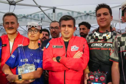 Selçuk Bayraktar, Şırnak'ta TEKNOFEST Dron Şampiyonası'na katıldı