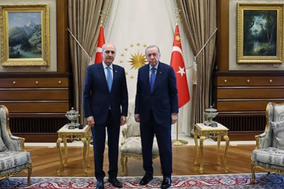 Cumhurbaşkanı Erdoğan, TBMM Başkanı Kurtulmuş'u kabul etti