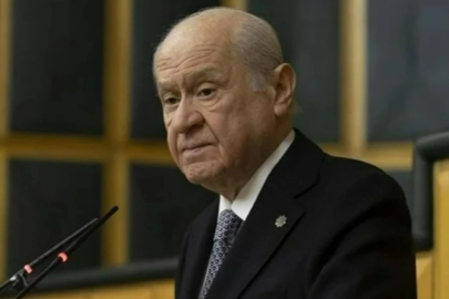 Bahçeli AK Parti’nin 25. yılı için çelenk gönderdi