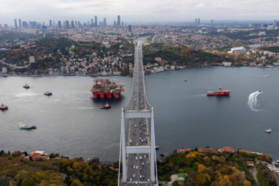 İstanbul Boğazı'nda gemi trafiği çift yönlü durduruldu