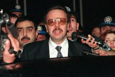 Eski bakan Arif Ahmet Denizolgun’un mezarı 10 yıl sonra açıldı