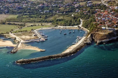 Karadeniz'de deniz keyfine hava engeli! Vize ve Demirköy'de plajlar kapatıldı