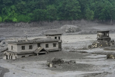 Nepal'deki selde hayatını kaybedenlerin sayısı 162'ye çıktı