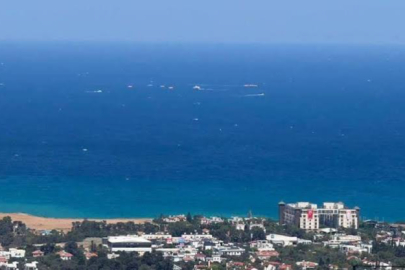 Girne açıklarında 279 kişilik feribot alabora oldu