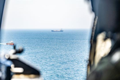 İngiltere Deniz Ticaret Operasyonları: Hürmüz Boğazı'nda petrol tankeri vuruldu