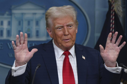 ABD Başkanı Donald Trump yapay zekanın adını değiştirdi