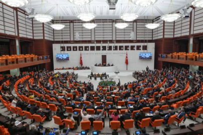 TBMM yeni yasama yılına başlıyor...Gündemde neler var?