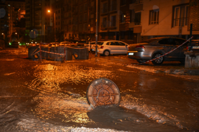 Ankara'da yağmur yağdı, rögarlar taştı: Evler su altında kaldı