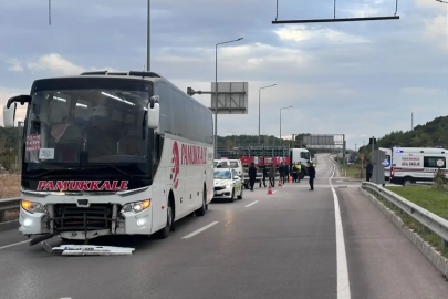 Çanakkale'de feci kaza! Otobüs ile otomobil çarpıştı: Ölüler var