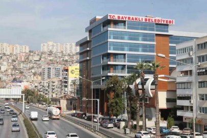 Bayraklı Belediyesi'ne rüşvet ve ihale soruşturması: Adliyeye sevk edildiler