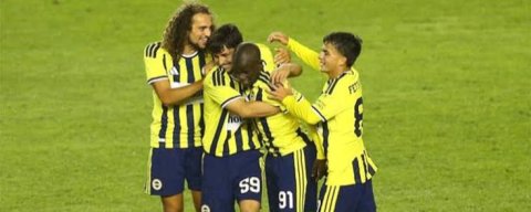 Fenerbahçe Rize deplasmanında üç golle kazandı