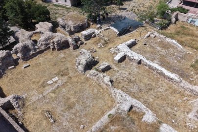 Tyana Antik Kenti'ndeki Roma Hamamı'nda kazı çalışmaları yeniden başladı