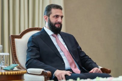 Mutabakat zaptları imzalandı! Şara'dan ülkeye gelen şirkete petrol teklifi