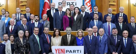 Yeni Parti'de adaylık krizi! Özgür Özel'e 4 isimden çizik