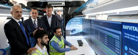 Test sonrası tarih verildi! Milli hızlı trenimiz yolcu taşımaya hazırlanıyor