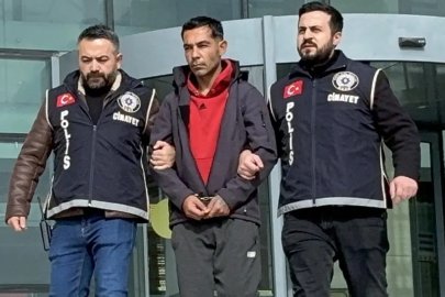 Babasını bıçakla katletti